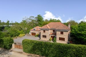 Brelade House- click for photo gallery